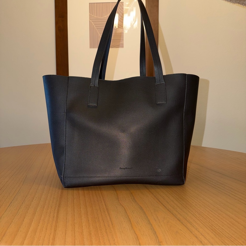 Tommy Bahama Black and Brown Tote Bag